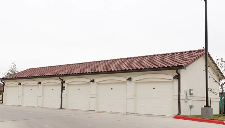 Oxford at Santa Clara — Photo 9