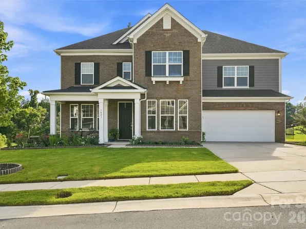 7041 Irongate Dr, Lancaster, SC 29720