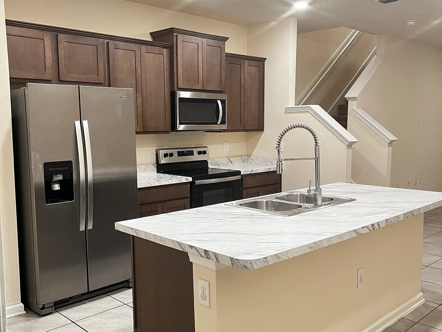 2 bed, 2.5 bath, 1110 sqft, $1,650 — Photo 1