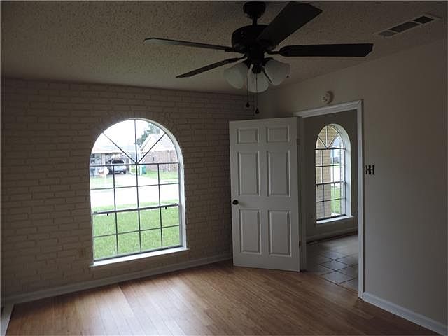 2nd image of 2852 Britannica Dr