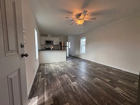 4th image of 33 Black Bear Rd