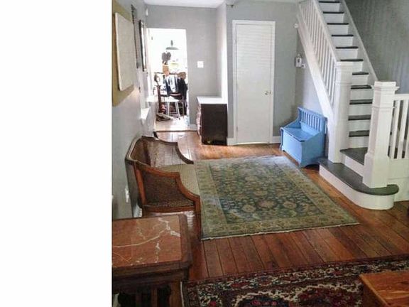 2nd image of 2070 E Susquehanna Ave
