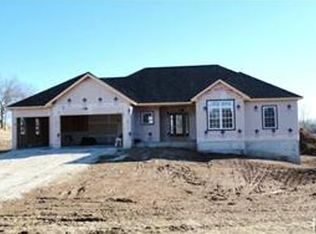 112 Ridgeview Oaks Dr, Washington, MO 63090