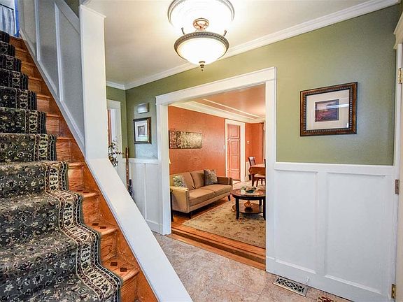 3rd image of 416 E Elm Ave