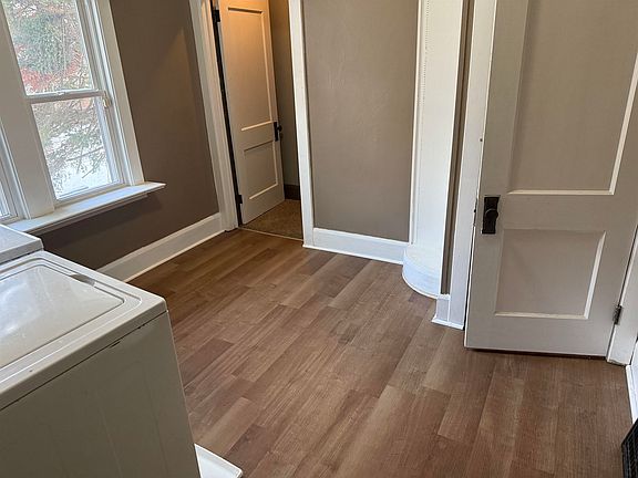5th image of 1311 Grant Ave