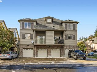 874 NE Wheelock Pl, Hillsboro, OR 97006