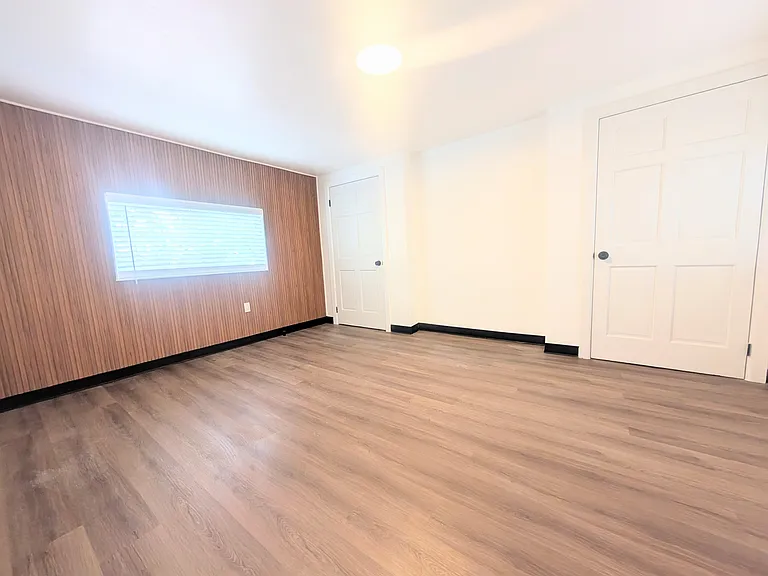 83 Promenade St — Photo 12