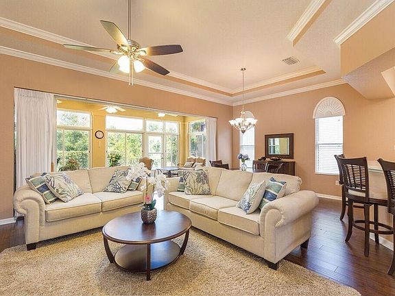 4th image of 1006 Regal Manor Way