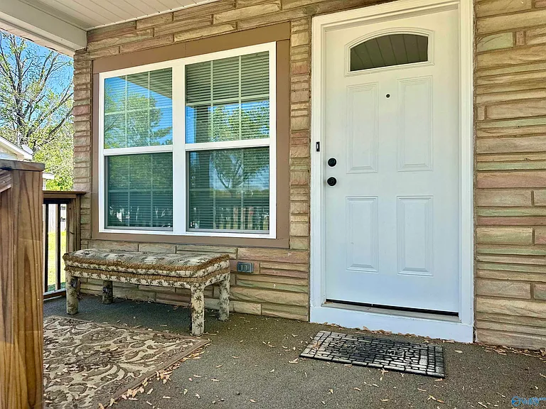 3111 Hale Dr SW — Photo 24