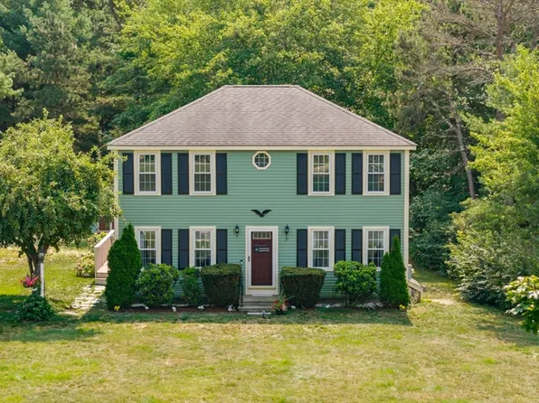 35 Kirk Cir, Plymouth, MA 02360