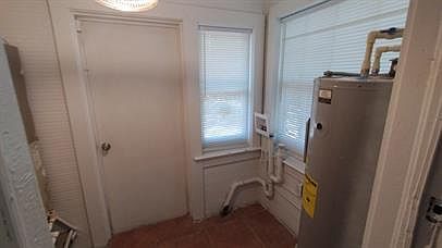 4th image of 4545 Royal Ave