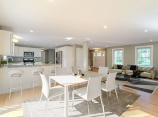 8 Preservation Way, Attleboro, MA 02703