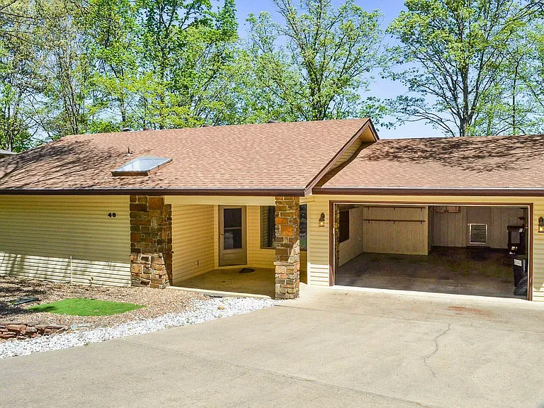46 Acceso Cir — Photo 43
