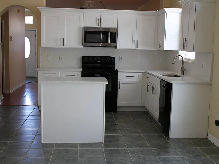 353 Heather Hills Dr — Photo 4