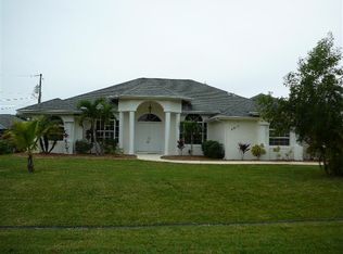 6817 NW Granger Ave, Port Saint Lucie, FL 34983