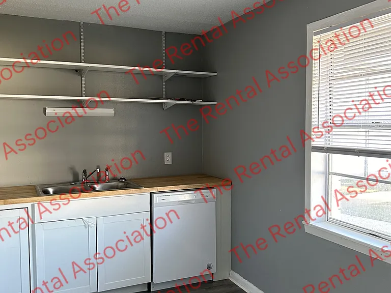 280 Central Ave #427 — Photo 2
