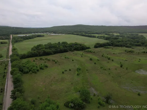 1280 Lamar, Holdenville, OK 74848