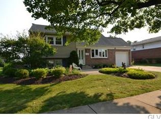 2920 Shakespeare Rd, Bethlehem, PA 18017