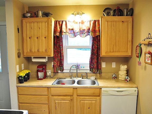 4th image of 510 E Canby St