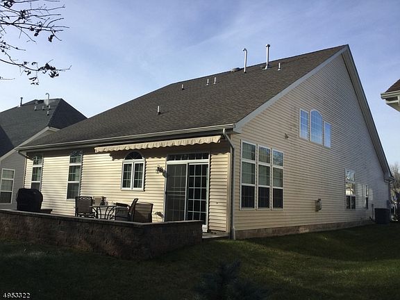 3rd image of 3 Schindler Ct