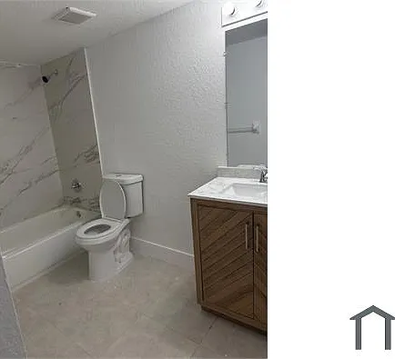 960 NW 15th St #6 — Photo 3