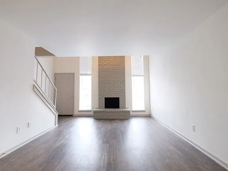 Creeks Edge Apartments — Photo 52