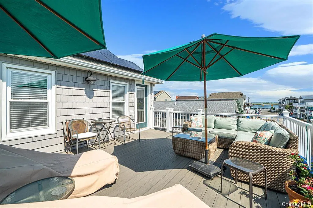 3 bed, 2.0 bath, 1537 sqft, $5,600 — Photo 4