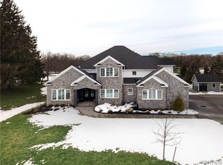 4990 Kraus Rd, Clarence, NY 14031