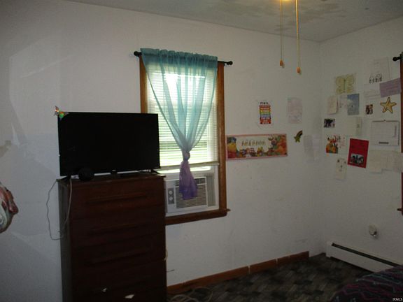 5th image of 606 W Saint Joseph St