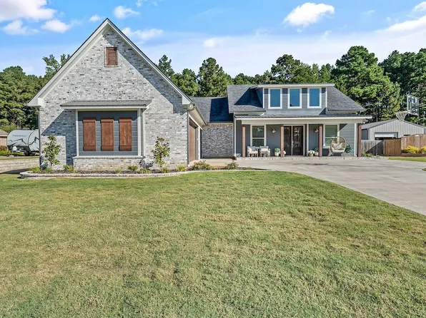 265 Stonebridge Ct, Gilmer, TX 75645