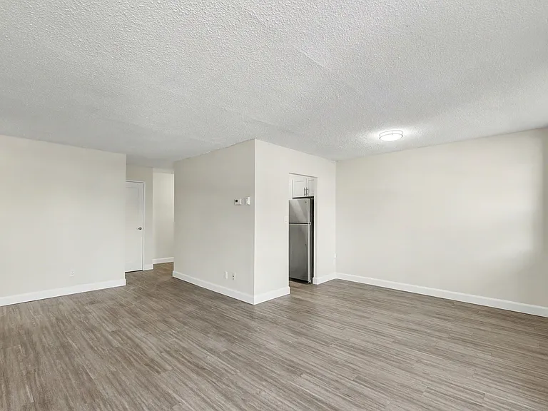 125 College Ave S — Photo 11