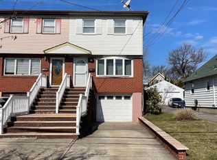 53 School Rd, Staten Island, NY 10305