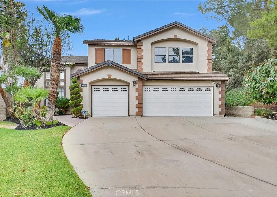 3061 Diamond View Cir