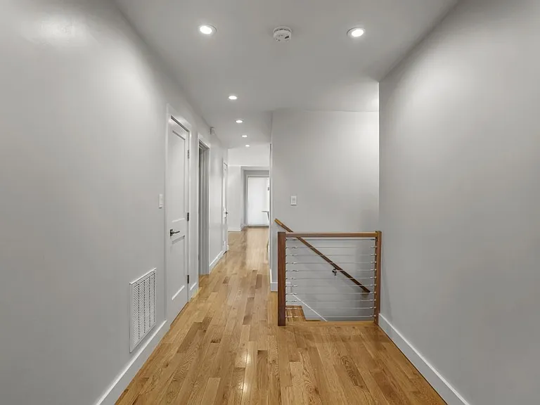 14 Hardwick St #1 — Photo 2