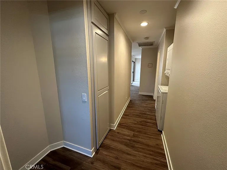 119 S Glassell St #B — Photo 27