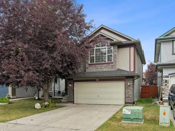 22 S Somerside Cres SW, Calgary, AB T2Y 4G8