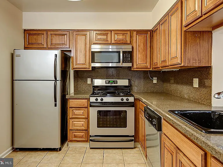 21 Claver Hill Way — Photo 11