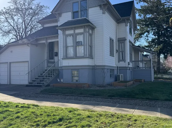 295 1/2 15th St NE, Salem, OR