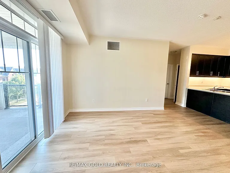 263 Georgian Dr #308 — Photo 7