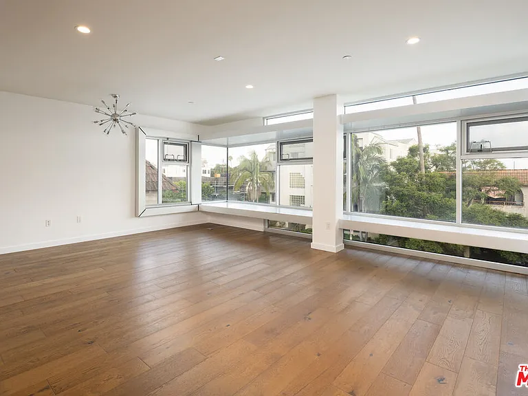12770 Caswell Ave #301 — Photo 5
