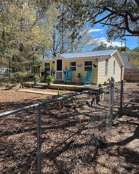 2nd image of 2724 Pineknoll Ln SW