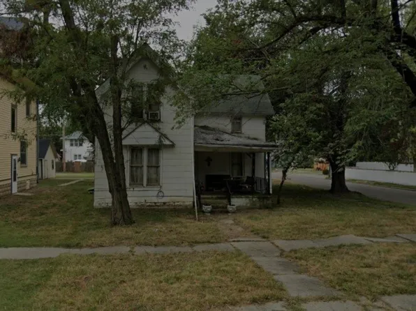 1001 E 10th Ave, Winfield, KS 67156