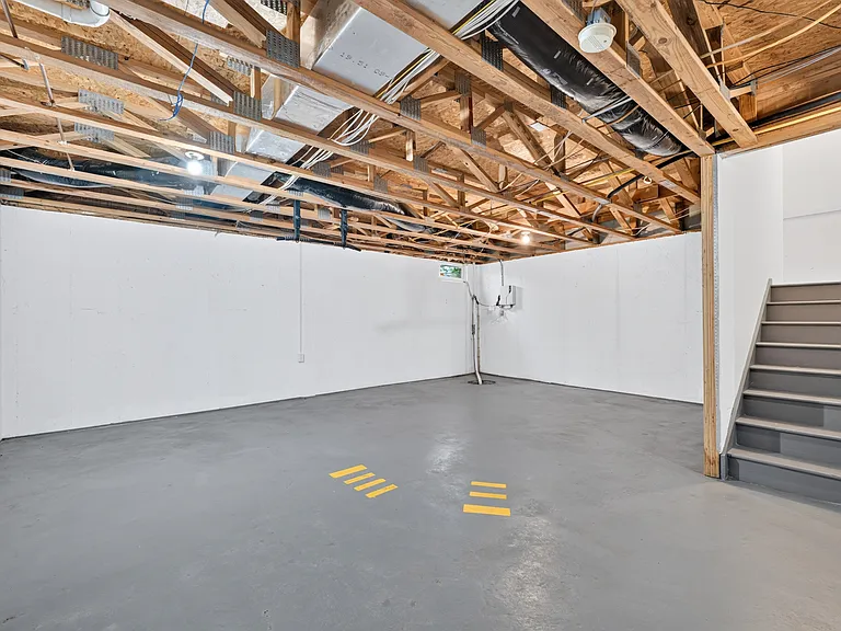 335 Wheatfield Cir — Photo 16