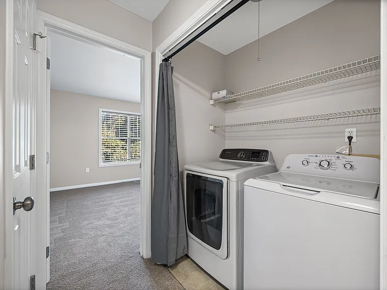 704 Heritage Pkwy — Photo 11