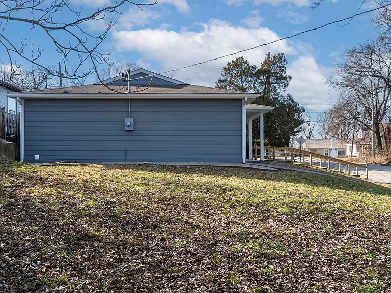 4001 S Minnie St — Photo 5