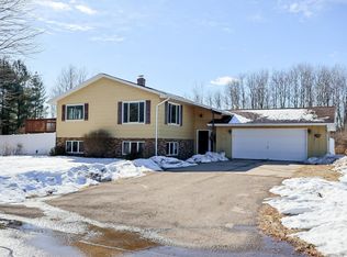 917 Knoke St, Gresham, WI 54128