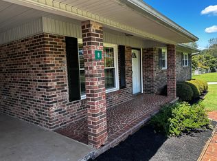 8 Keystone Dr, Seneca, SC 29672