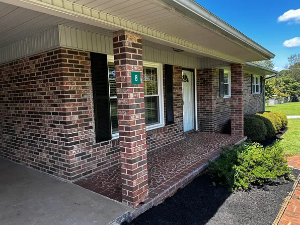 8 Keystone Dr, Seneca, SC 29672