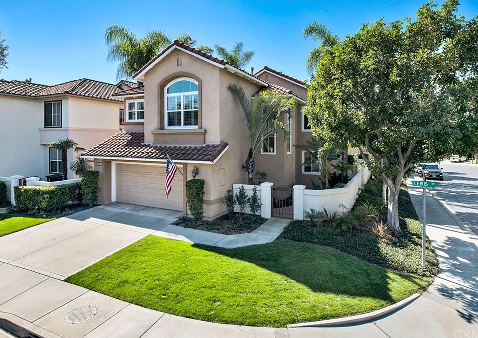 1st image of 2486 Lewis Dr