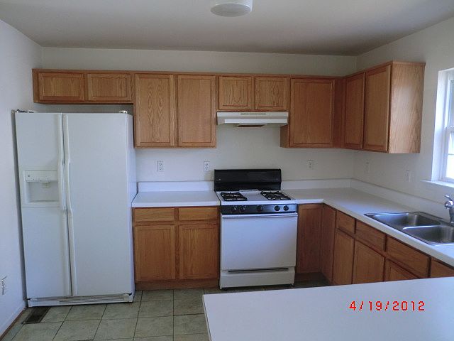 2nd image of 530 North Rd